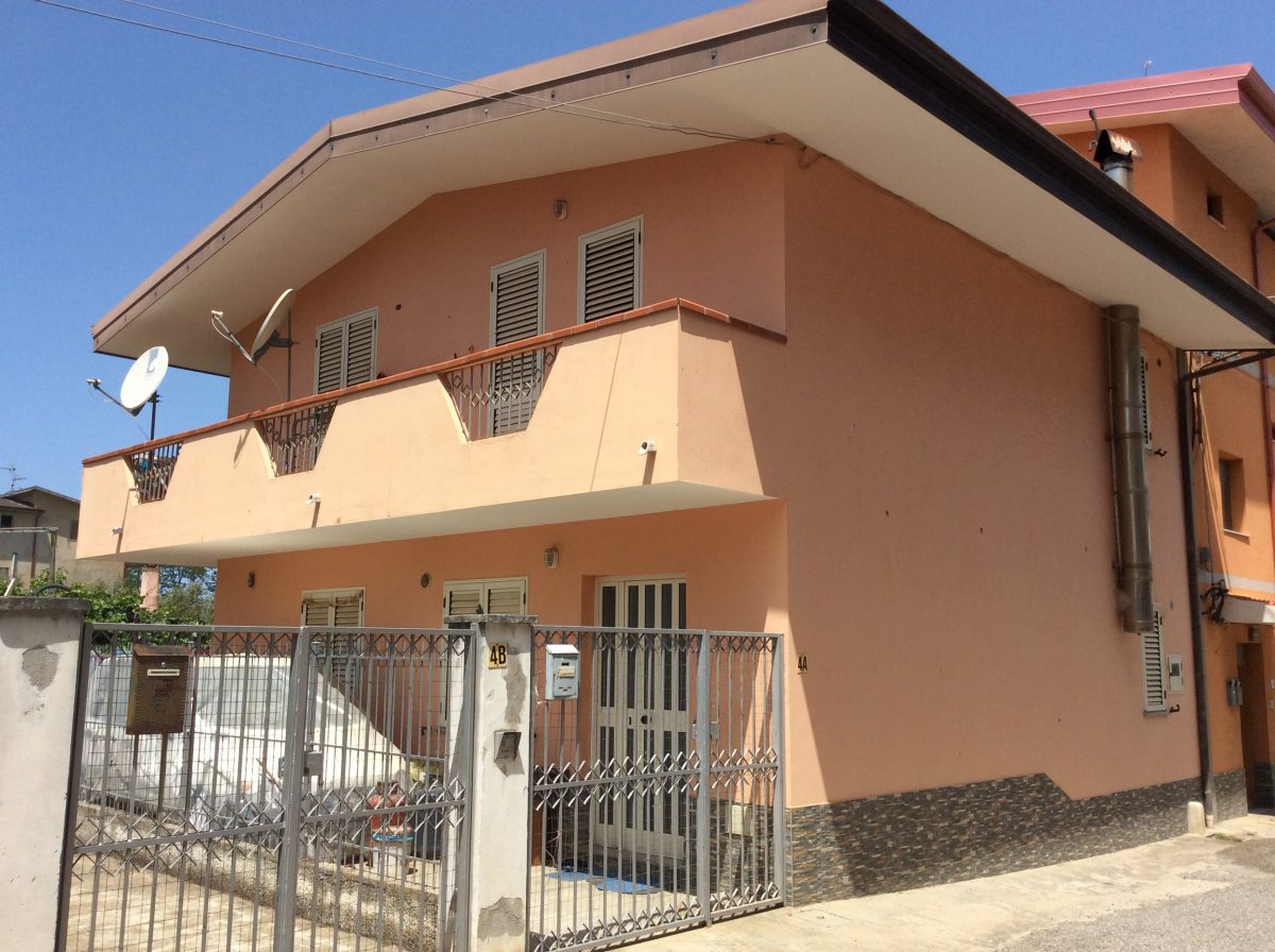 VENDESI FABBRICATO SAN PIETRO A MAIDA