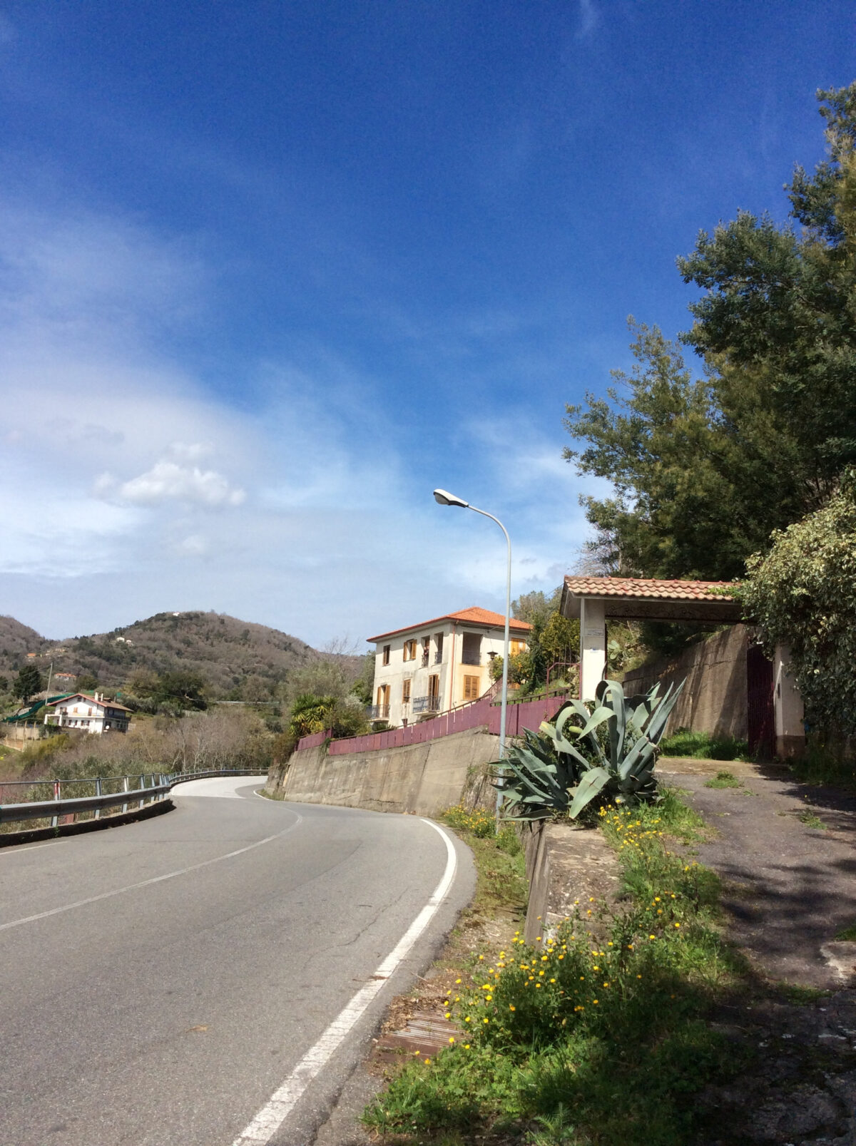 VENDESI VILLA LAMEZIA TERME ZONA “MAGOLA'”