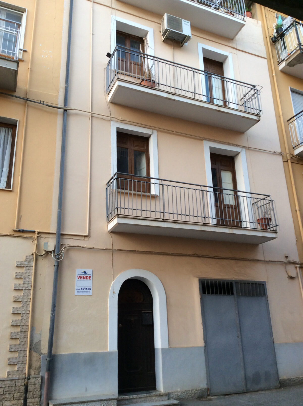 VENDESI CASA AUTONOMA – LAMEZIA TERME (BELLA)